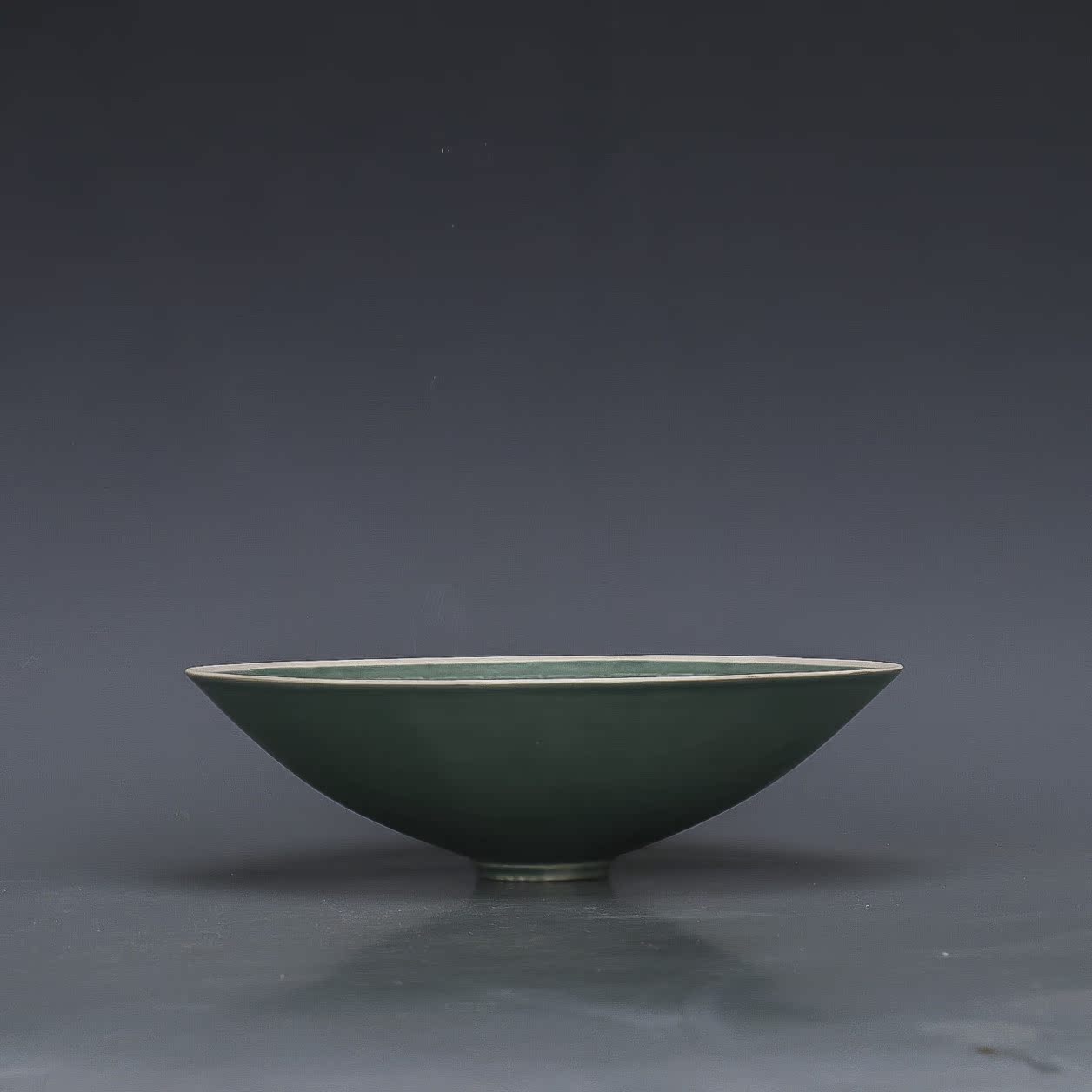 Chinese Antique Porcelain Bowl,Chinese Song Dynasty Ding Ware Emerald Green Glaze Porcelain Bowl, Ding Kiln Hand Carving Fish and Lotus Flower Pattern Ceramic Bowl