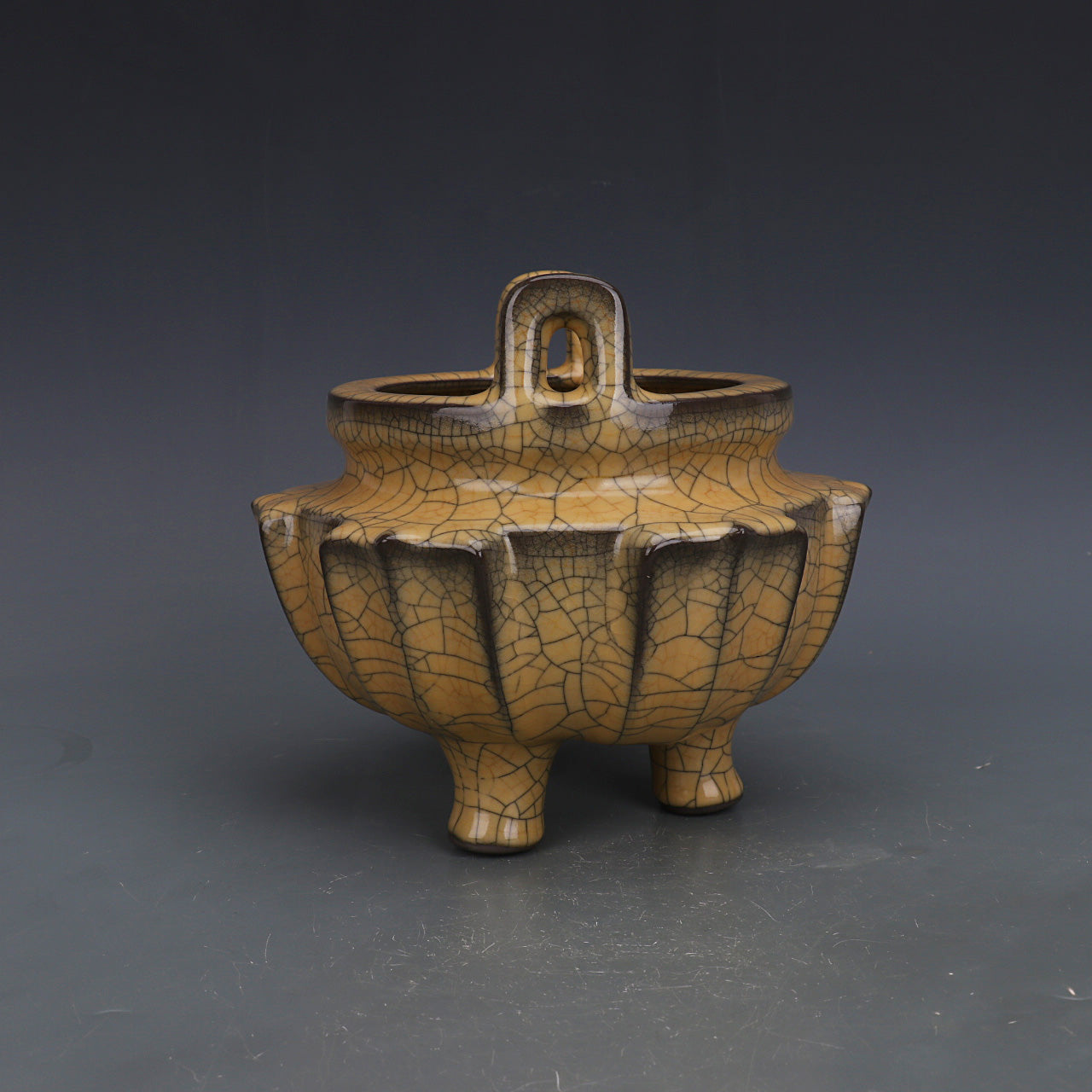 Chinese Antique Porcelain Censer,Chinese Song Dynasty Ge Ware Celadon Three Legs Censer, Ge Kiln Crackle Glaze Ceramic Incense Burner