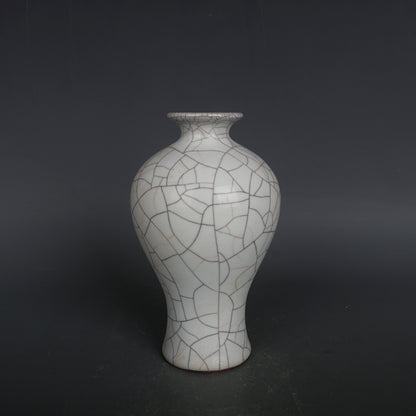 Chinese Antique Porcelain Vase,Chinese Song Dynasty Guan Ware Celadon Plum Vase, Guan Kiln Crackle Glaze Ceramic Meiping Bottle