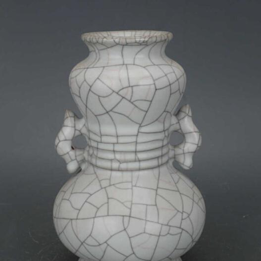 Chinese Antique Porcelain Vase,Chinese Song Dynasty Guan Ware Celadon Vase, Guan Kiln Crackle Glaze Ceramic Bottle