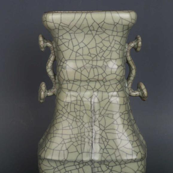 Chinese Antique Porcelain Vase,Chinese Song Dynasty Guan Ware Celadon Vase, Guan Kiln Crackle Glaze Ceramic Bottle